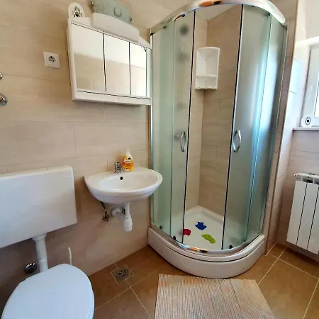 Apartment Apartamani Katarina Vl.ilija Jusup Starigrad Paklenica