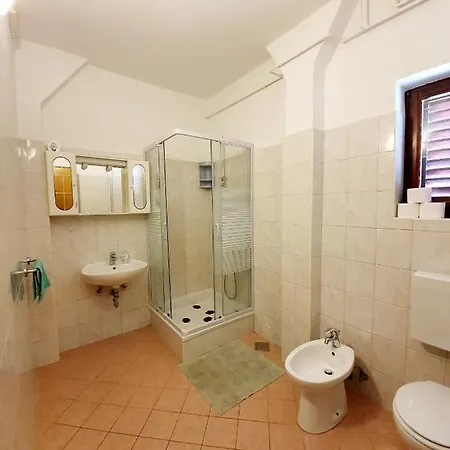 Apartamani Katarina Vl.ilija Jusup