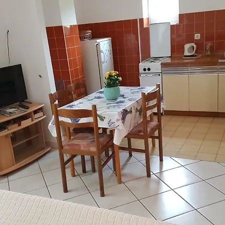 Apartamani Katarina Vl.ilija Jusup *