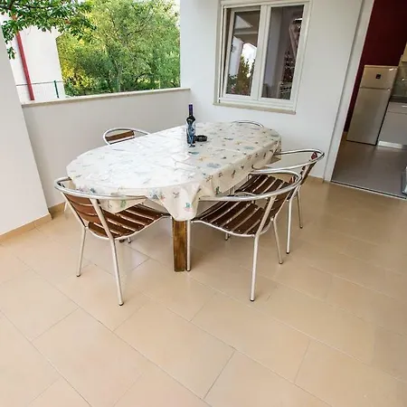 Apartamani Katarina Vl.ilija Jusup