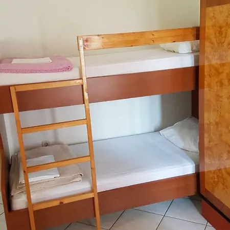 Apartamani Katarina Vl.ilija Jusup Daire Starigrad Paklenica